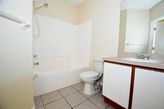 $174,900 | 9612 Seadale Court, Unit 201, Riverview, FL 33578