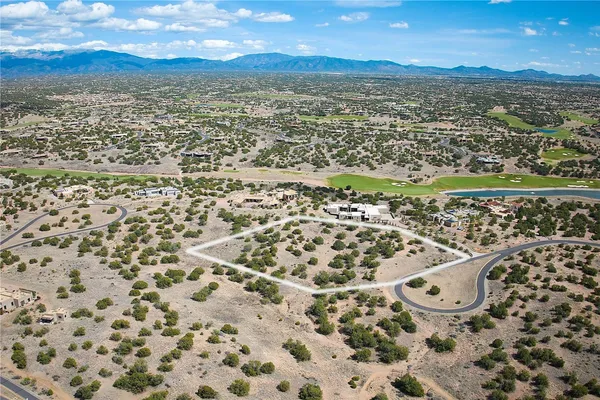 $250,000 | 20 Hacienda Caballero, Santa Fe, NM 87506