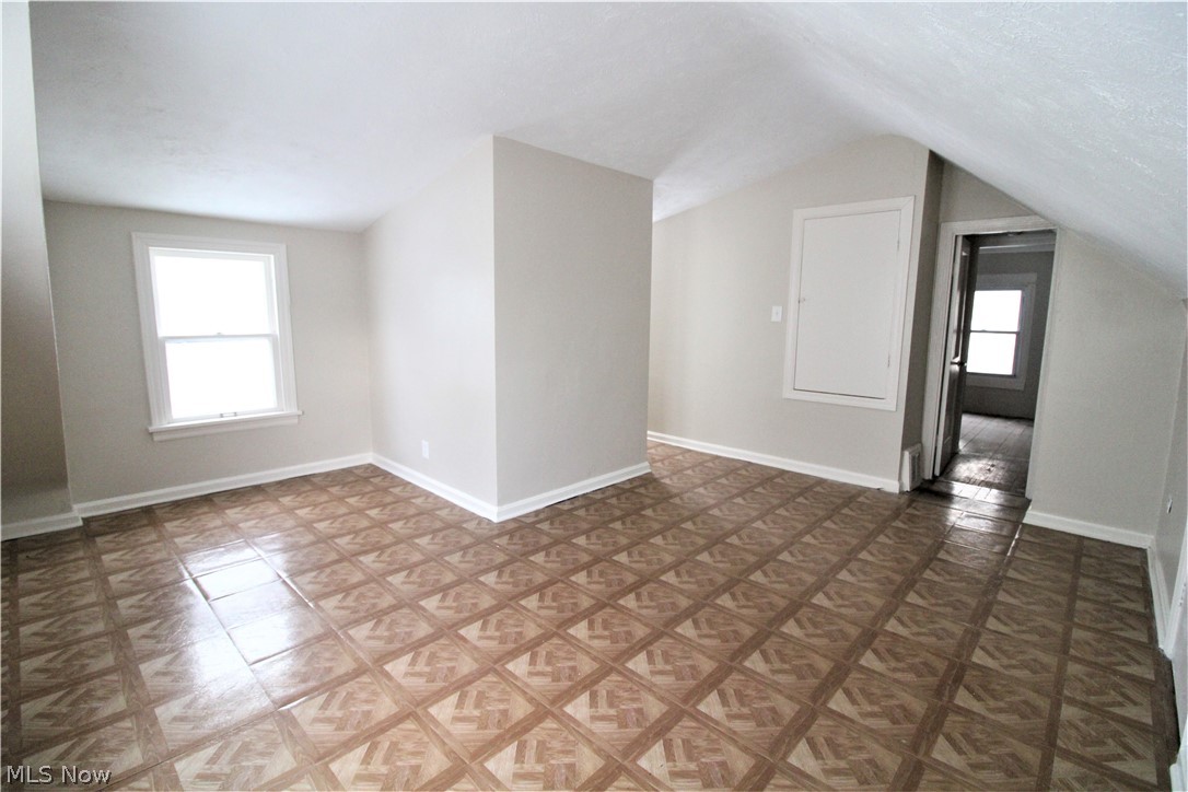 3643 Randolph Road Cleveland, OH 44121 - Photo 18 of 27