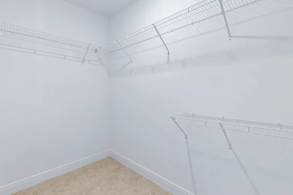 $2,550 | 2590 Bella Vista Circle, Vero Beach, FL 32966