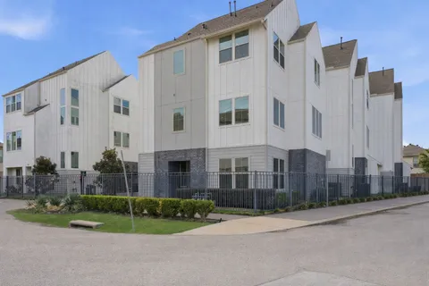 $450,000 | 1361 Moy Street, Houston, TX 77007