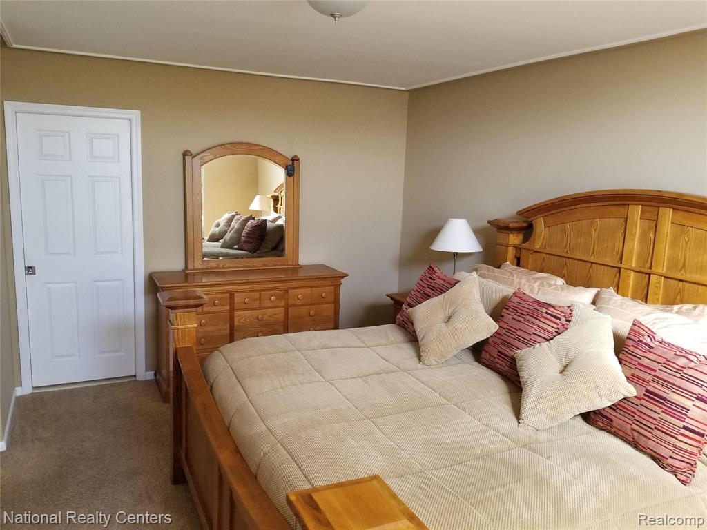 1726 Millbrook Road Canton, MI 48188 - Photo 38 of 75