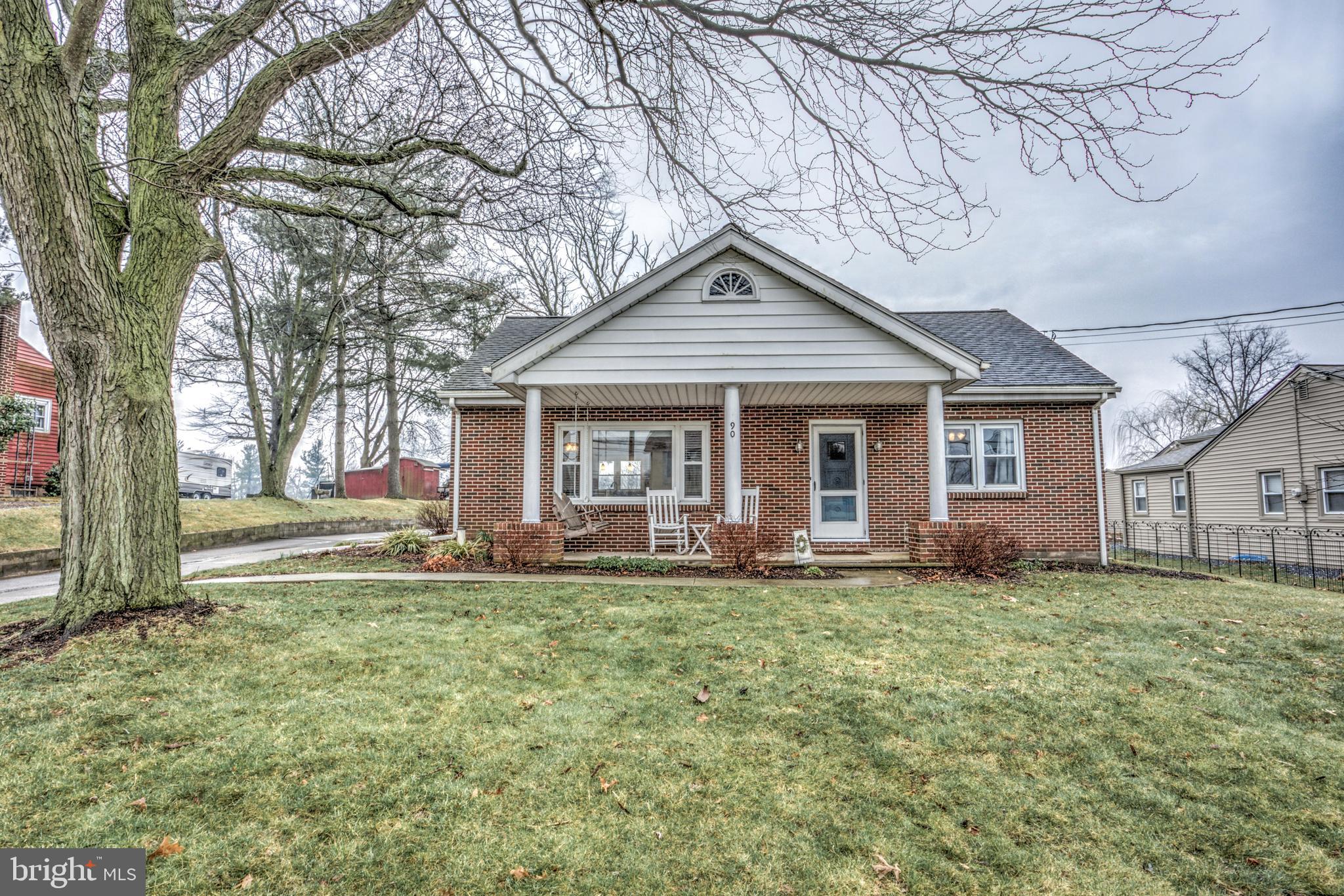 90 Anchor Road Elizabethtown, PA 17022 - Photo 1 of 37 Architectural appeal