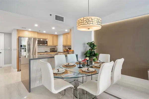 $7,500 | 226 Ocean Drive, Unit 3C, Miami Beach, FL 33139