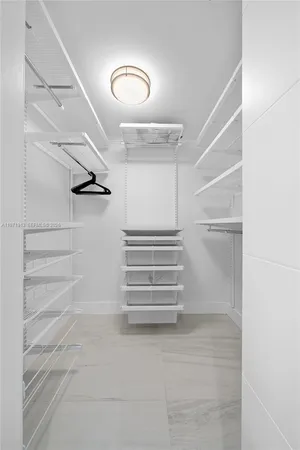 $7,500 | 226 Ocean Drive, Unit 3C, Miami Beach, FL 33139