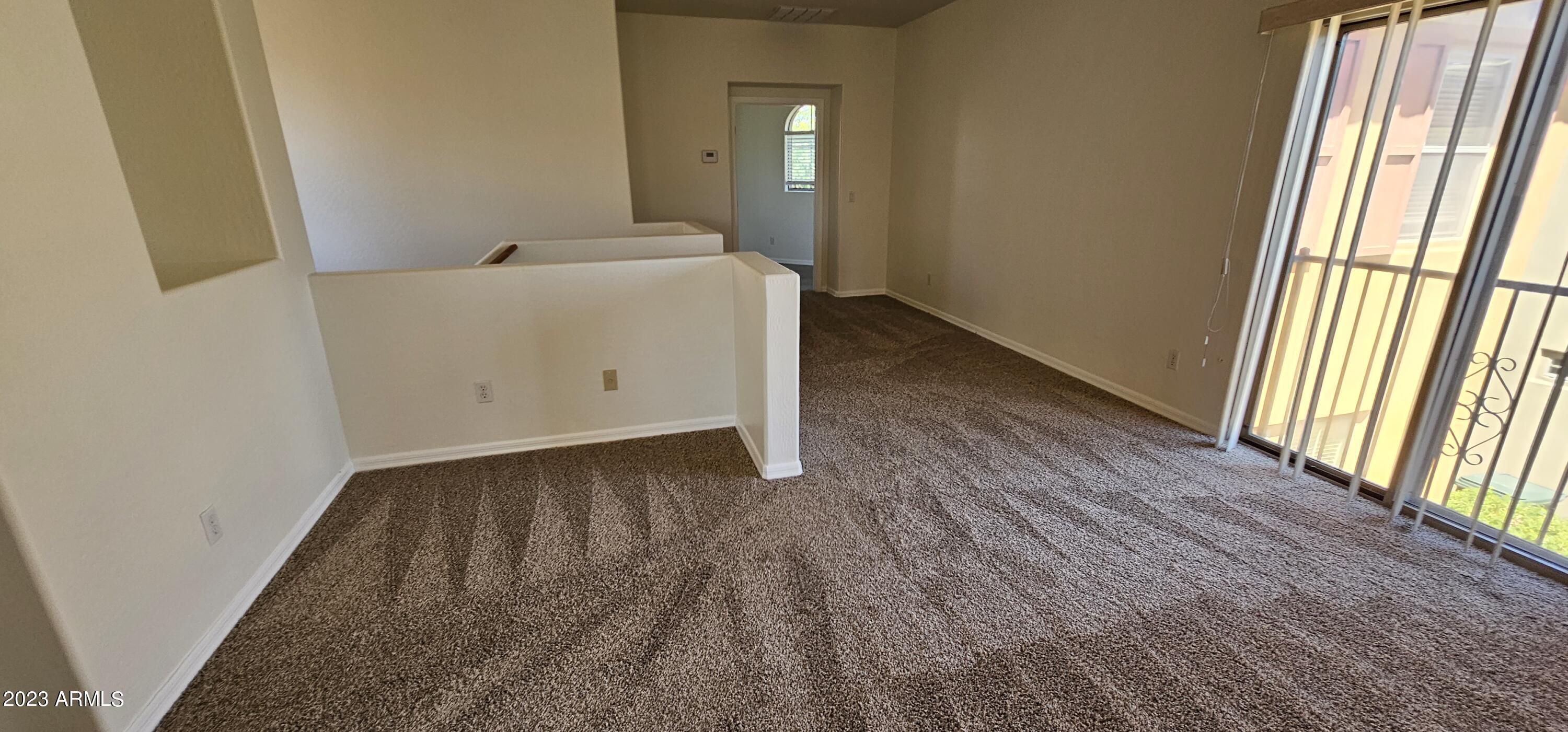 3989 East Hummingbird Lane Phoenix, AZ 85050 - Photo 11 of 18 20230620_142832