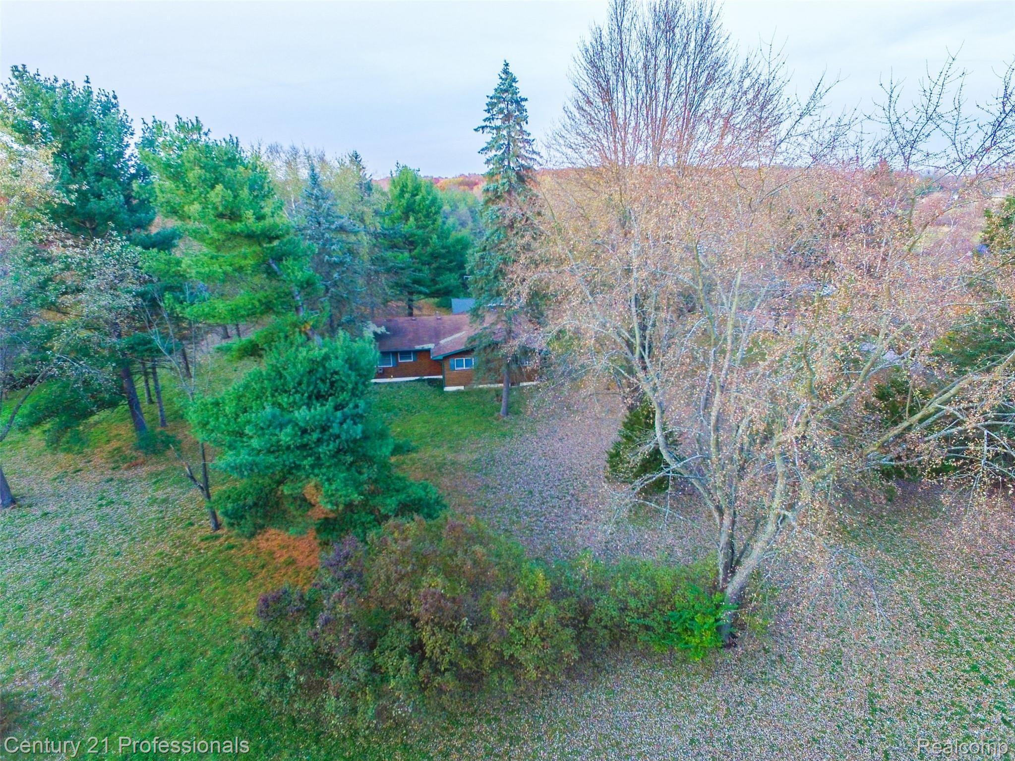 5252 Pleasant Lake Road Howell, MI 48843 - Photo 39 of 41 9.jpg