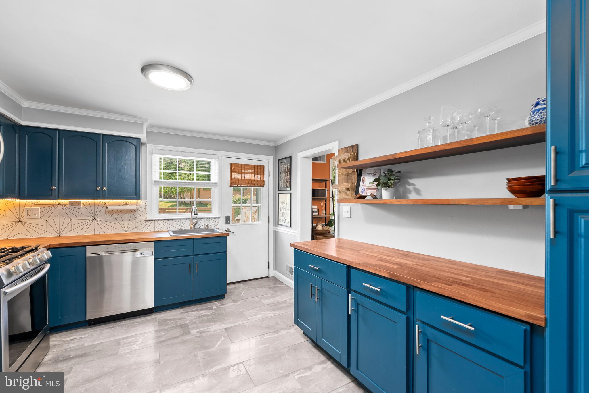 8610 Pleasant Plains Road Towson, MD 21286 - Photo 11 of 32