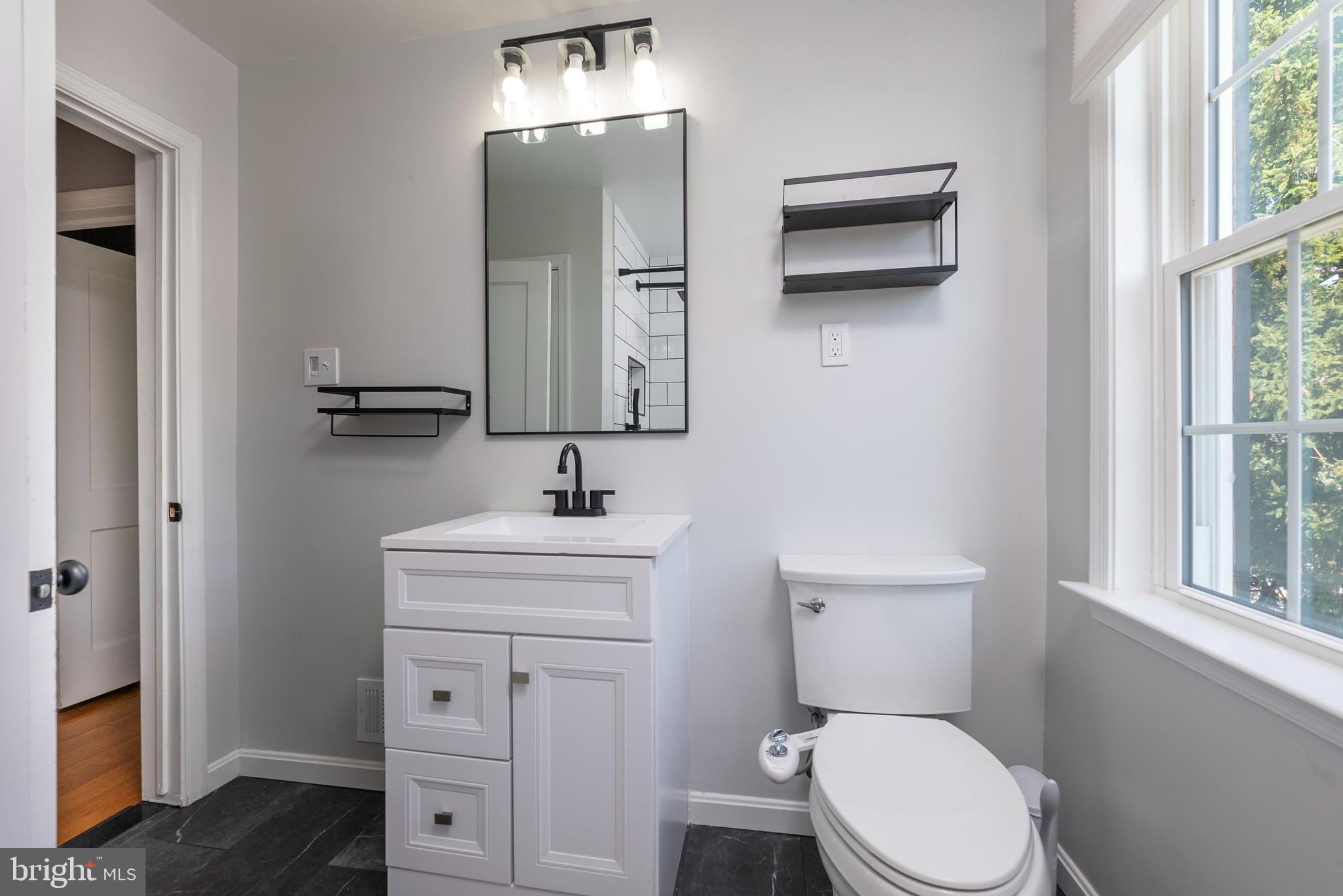 8610 Pleasant Plains Road Towson, MD 21286 - Photo 17 of 32