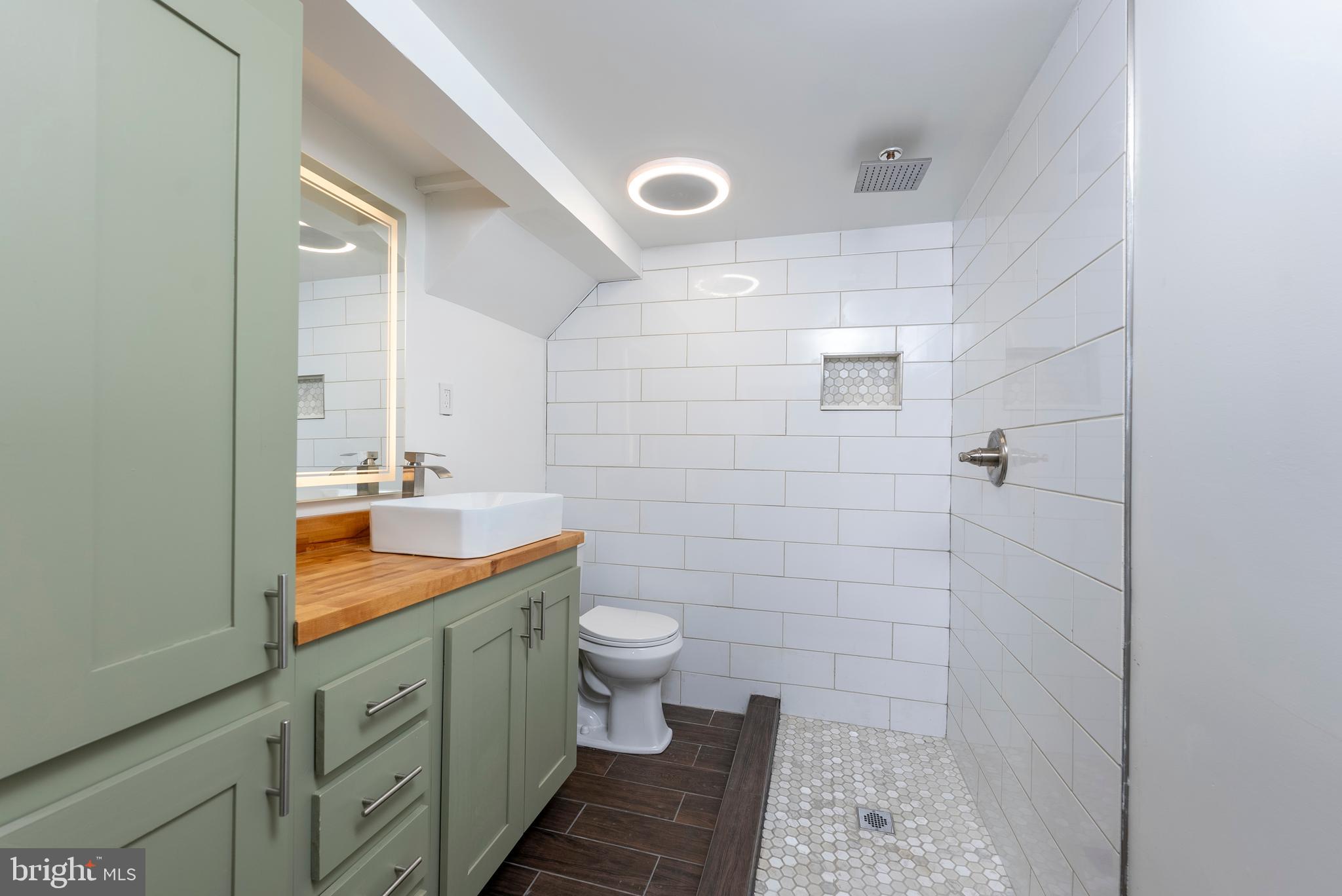 8610 Pleasant Plains Road Towson, MD 21286 - Photo 26 of 32