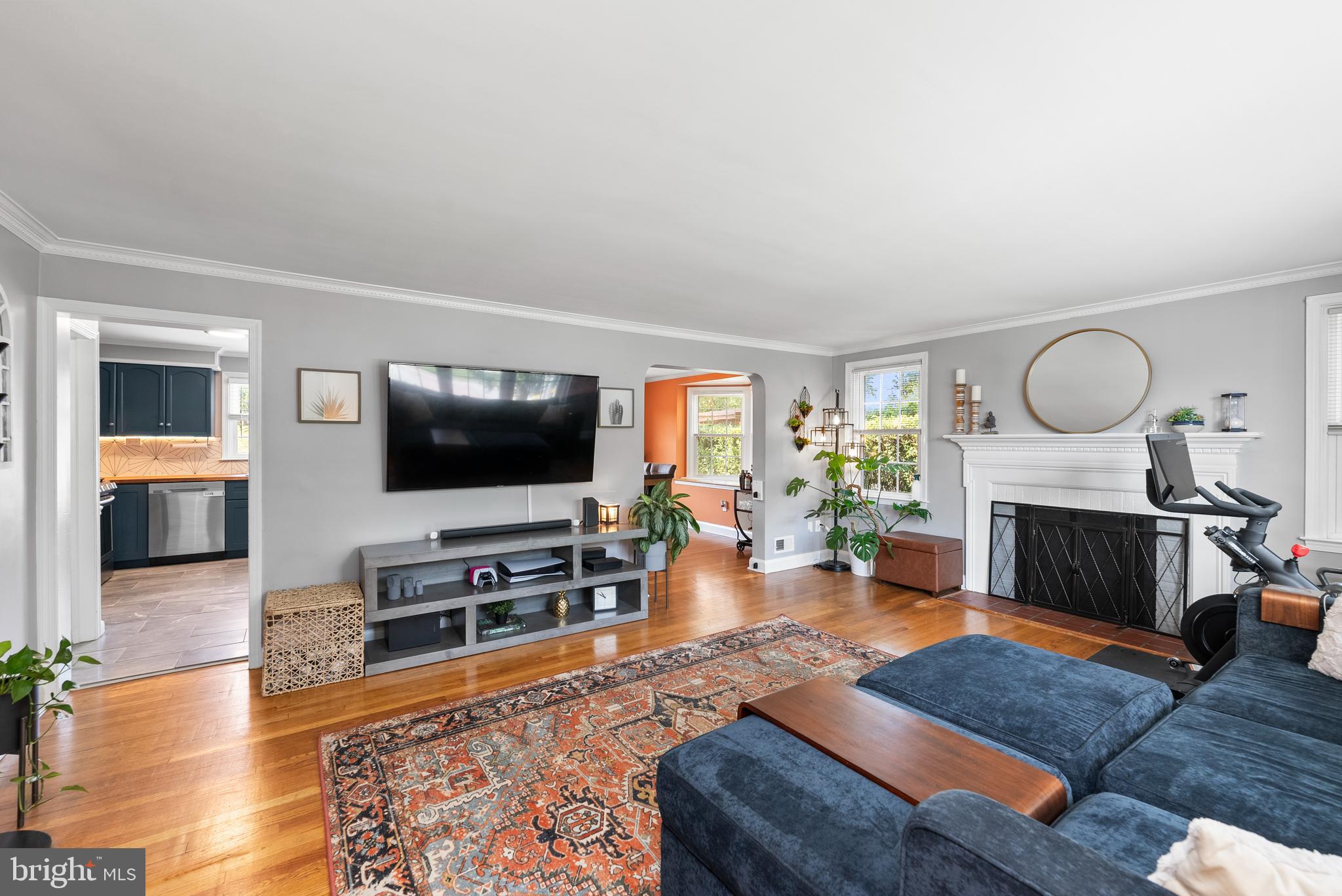 8610 Pleasant Plains Road Towson, MD 21286 - Photo 4 of 32