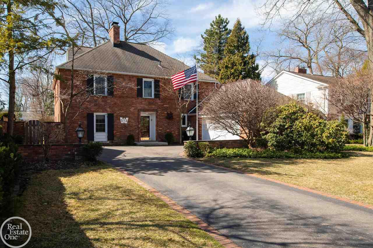 315 Touraine Road Grosse Pointe, MI 48236 - Photo 1 of 33 50037055.JPG