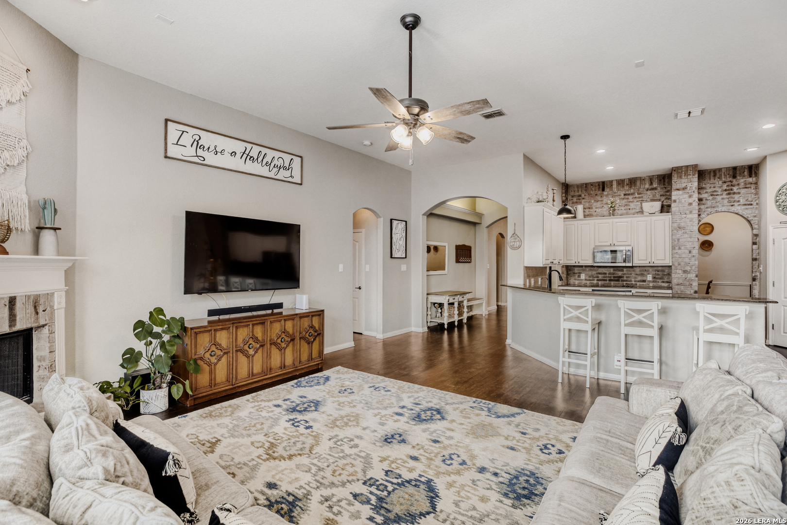 8330 Magdalena Run Helotes, TX 78023 - Photo 7 of 24
