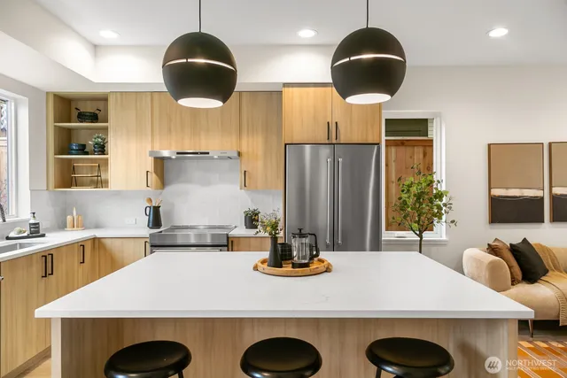 $1,120,000 | 932 Northwest 58th Street, Seattle, WA 98107