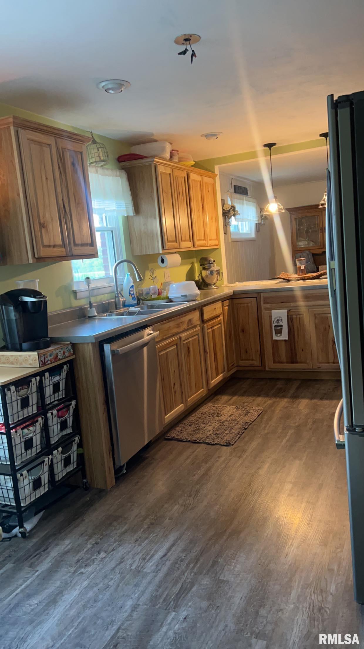 15797 Willis Road Benton, IL 62812 - Photo 11 of 26