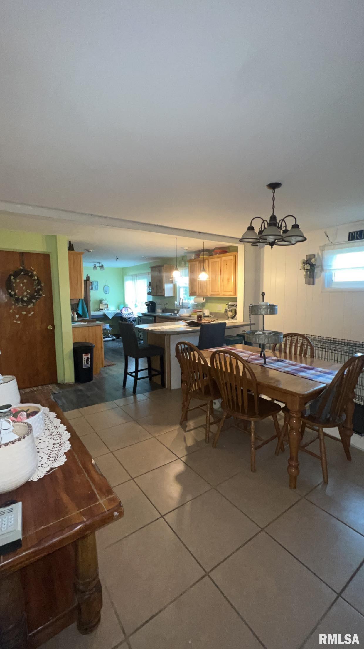 15797 Willis Road Benton, IL 62812 - Photo 7 of 26