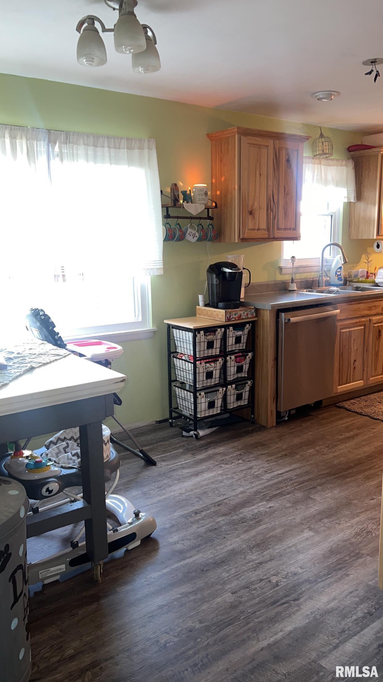 15797 Willis Road Benton, IL 62812 - Photo 10 of 26
