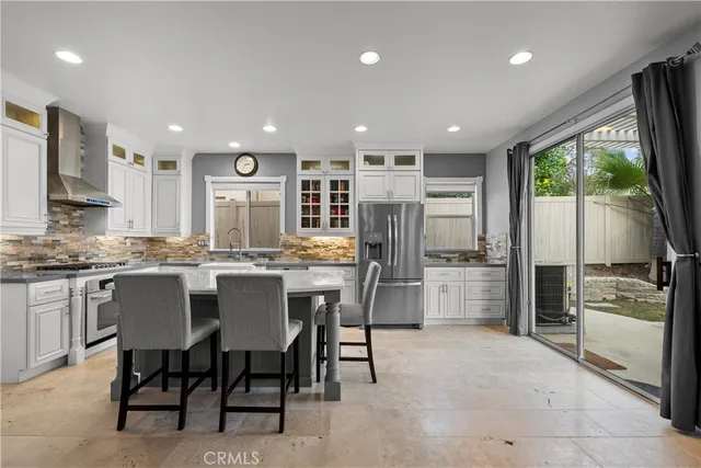 $885,000 | 28640 Silverking Trail, Saugus, CA 91390