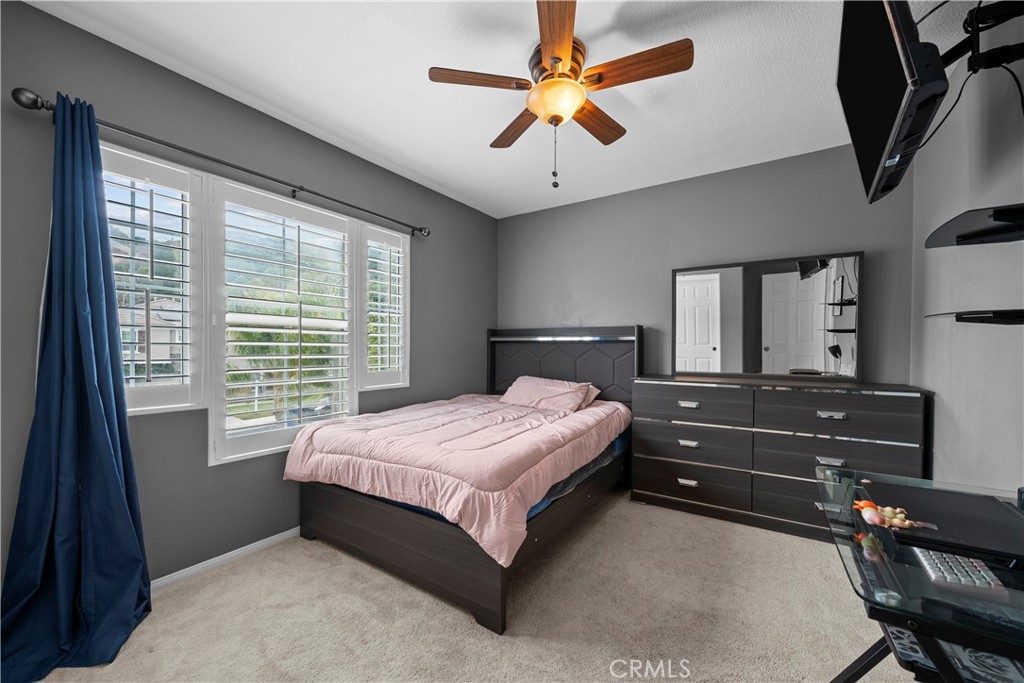 28640 Silverking Trail Saugus, CA 91390 - Photo 38 of 51