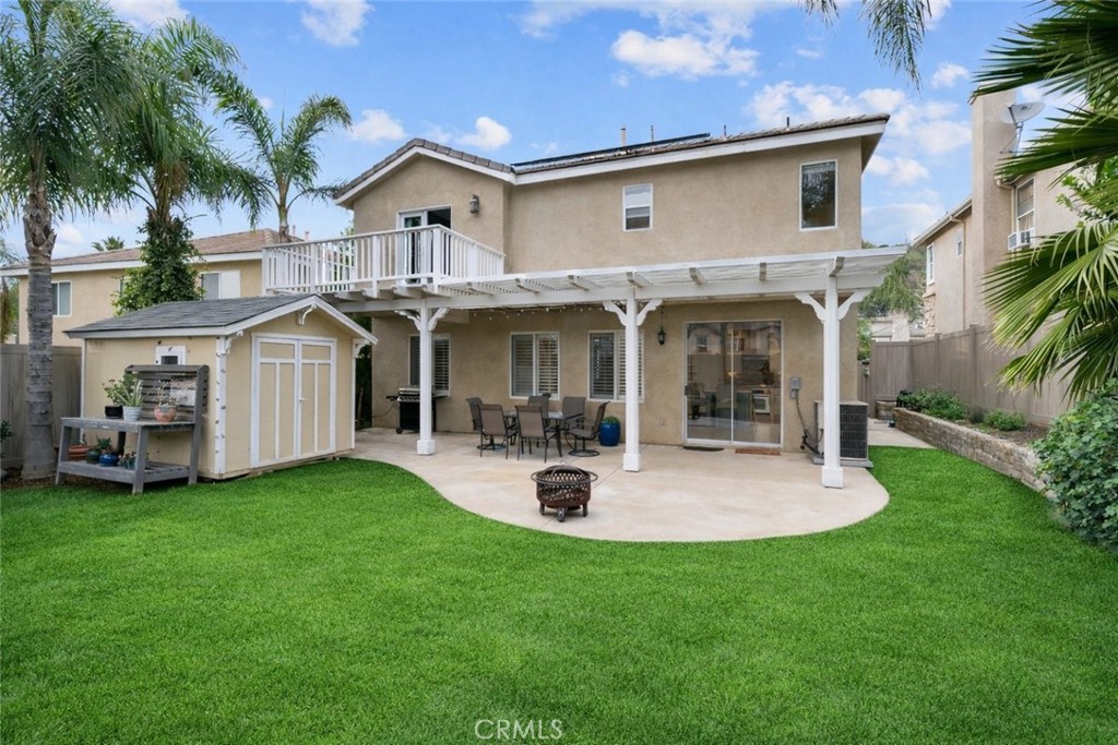 28640 Silverking Trail Saugus, CA 91390 - Photo 43 of 53 a view of a house with a yard and sitting area