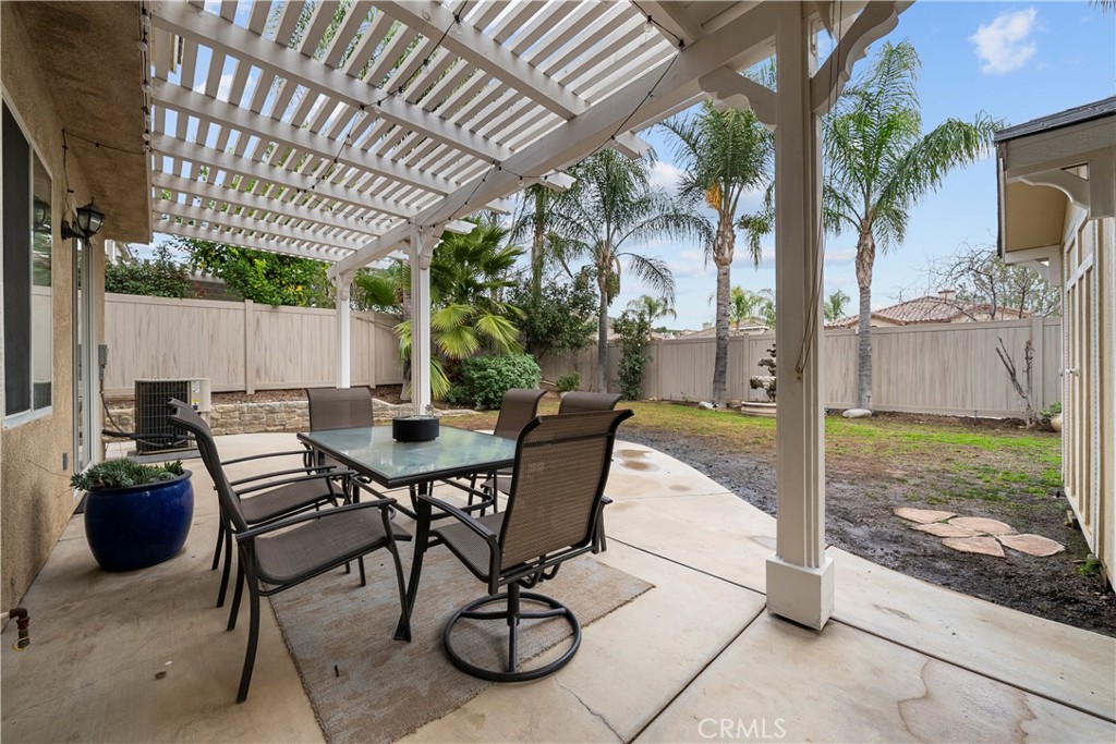 28640 Silverking Trail Saugus, CA 91390 - Photo 45 of 51