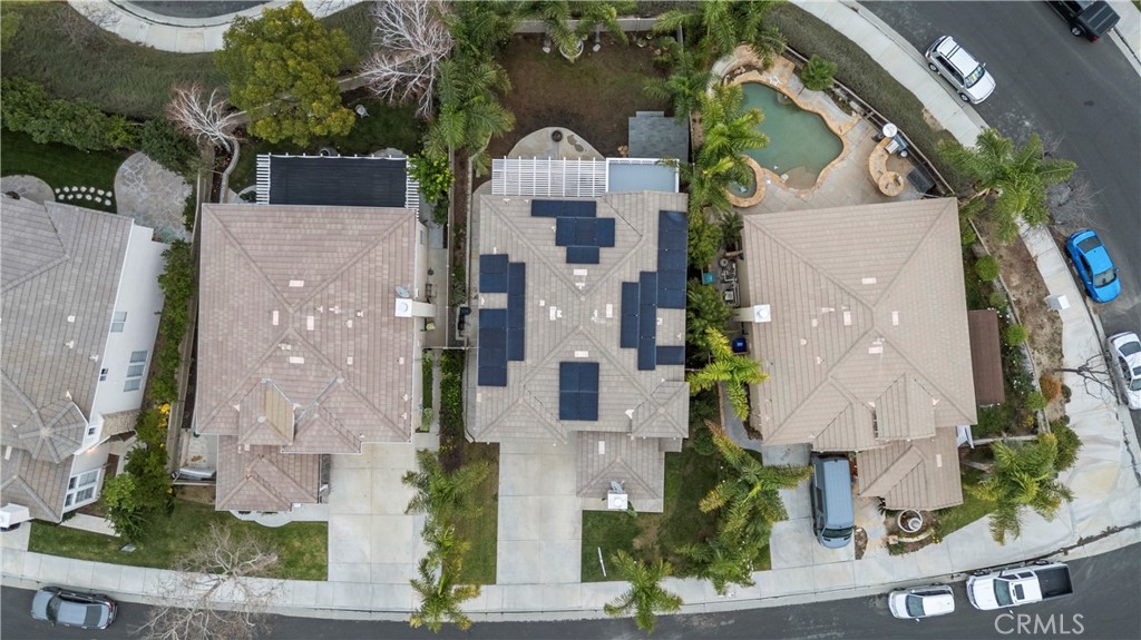 28640 Silverking Trail Saugus, CA 91390 - Photo 51 of 53 an aerial view of residential houses with outdoor space and parking