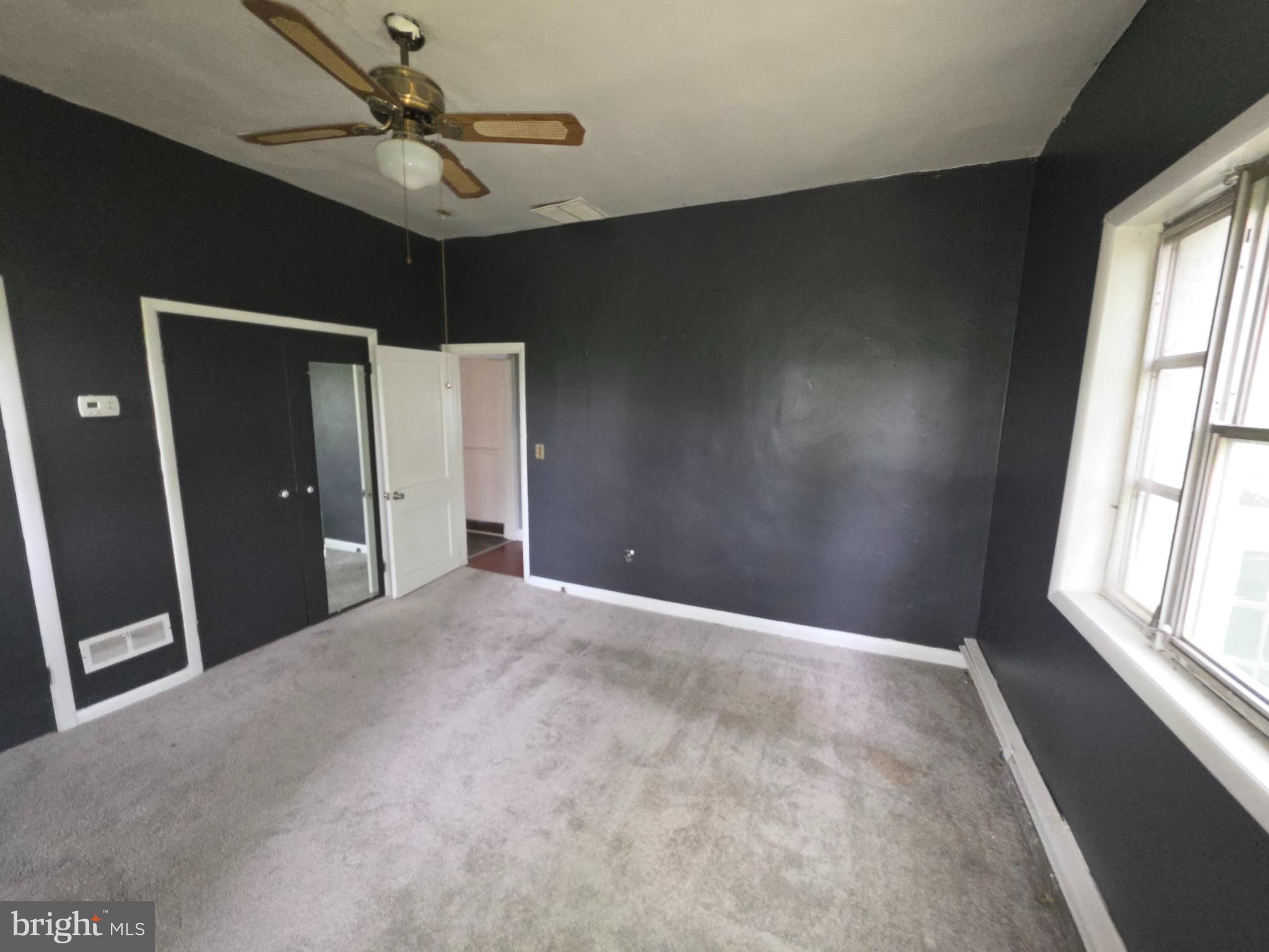 4405 Raspe Avenue Baltimore, MD 21206 - Photo 11 of 18