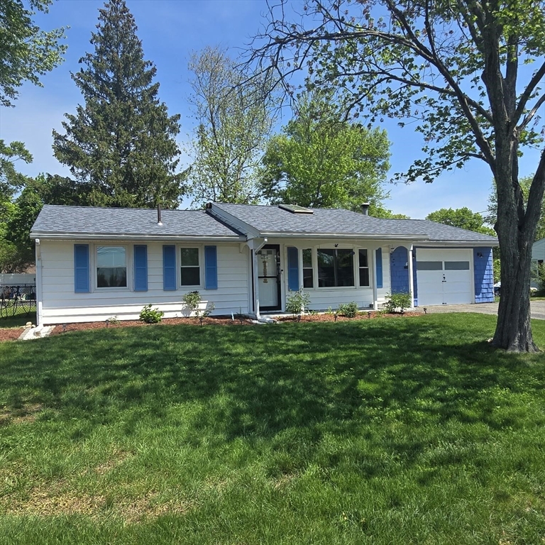 44 Leahy Road Brockton, MA 02302 - Photo 2 of 19