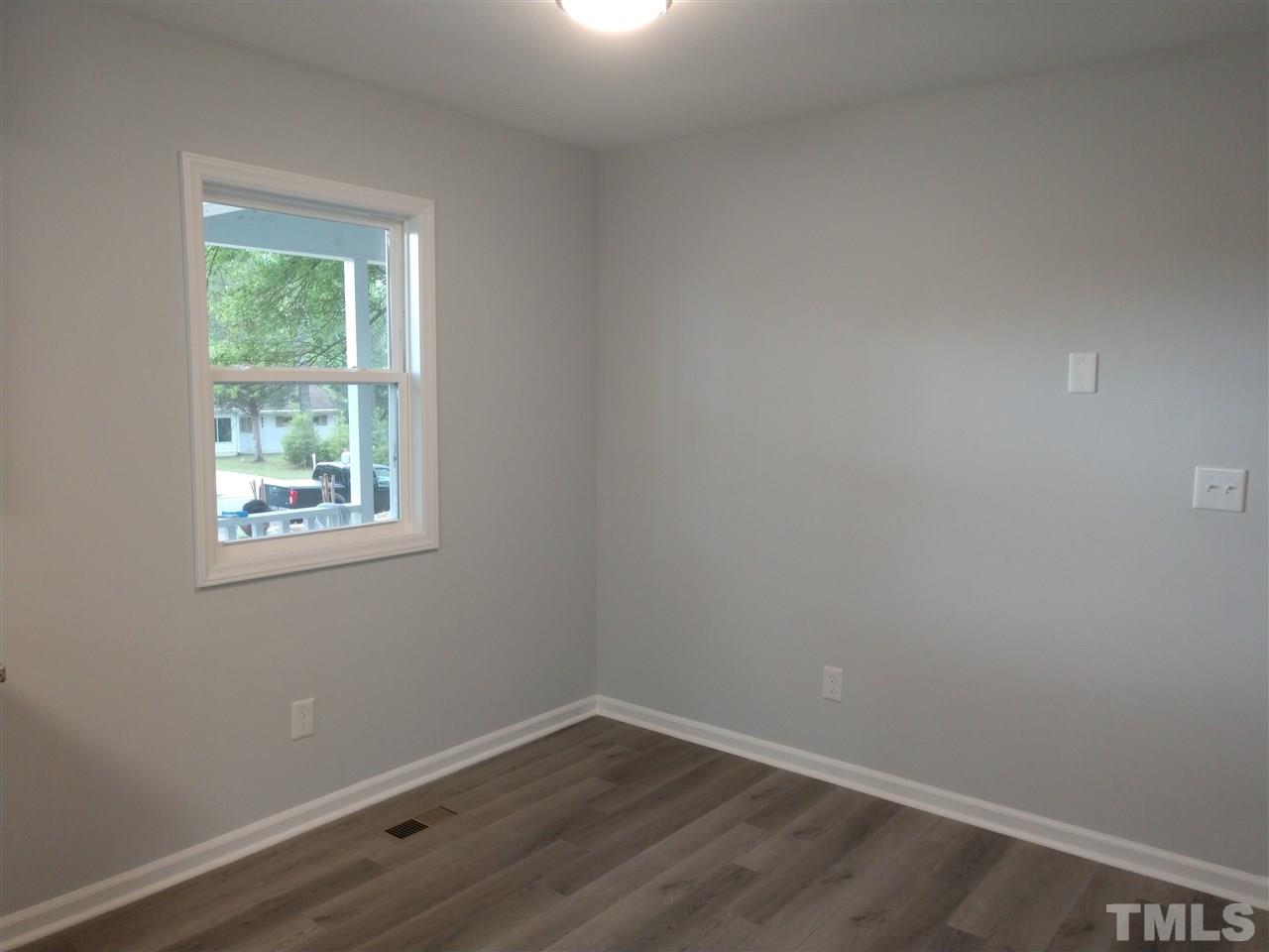 908 Chalk Level Road Durham, NC 27704 - Photo 5 of 13