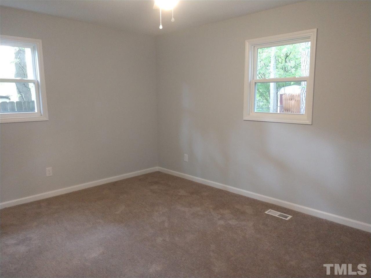 908 Chalk Level Road Durham, NC 27704 - Photo 8 of 13