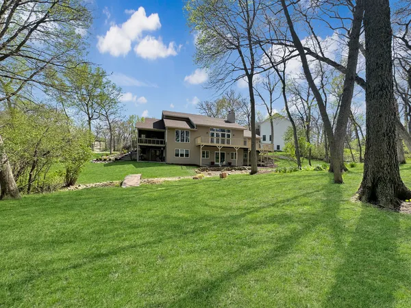 $589,900 | 1669 Barberry Circle, Freeport, IL 61032