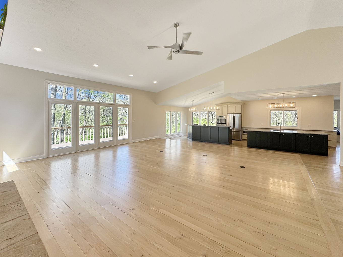 1669 Barberry Circle Freeport, IL 61032 - Photo 8 of 67