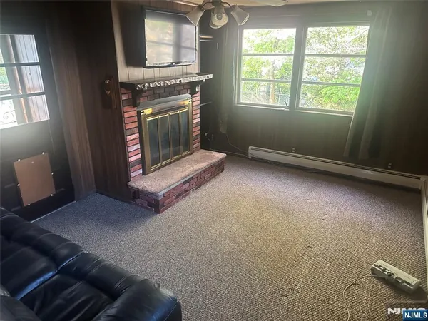 $3,950 | 28-27 Sheridan Place, Fair Lawn, NJ 07410