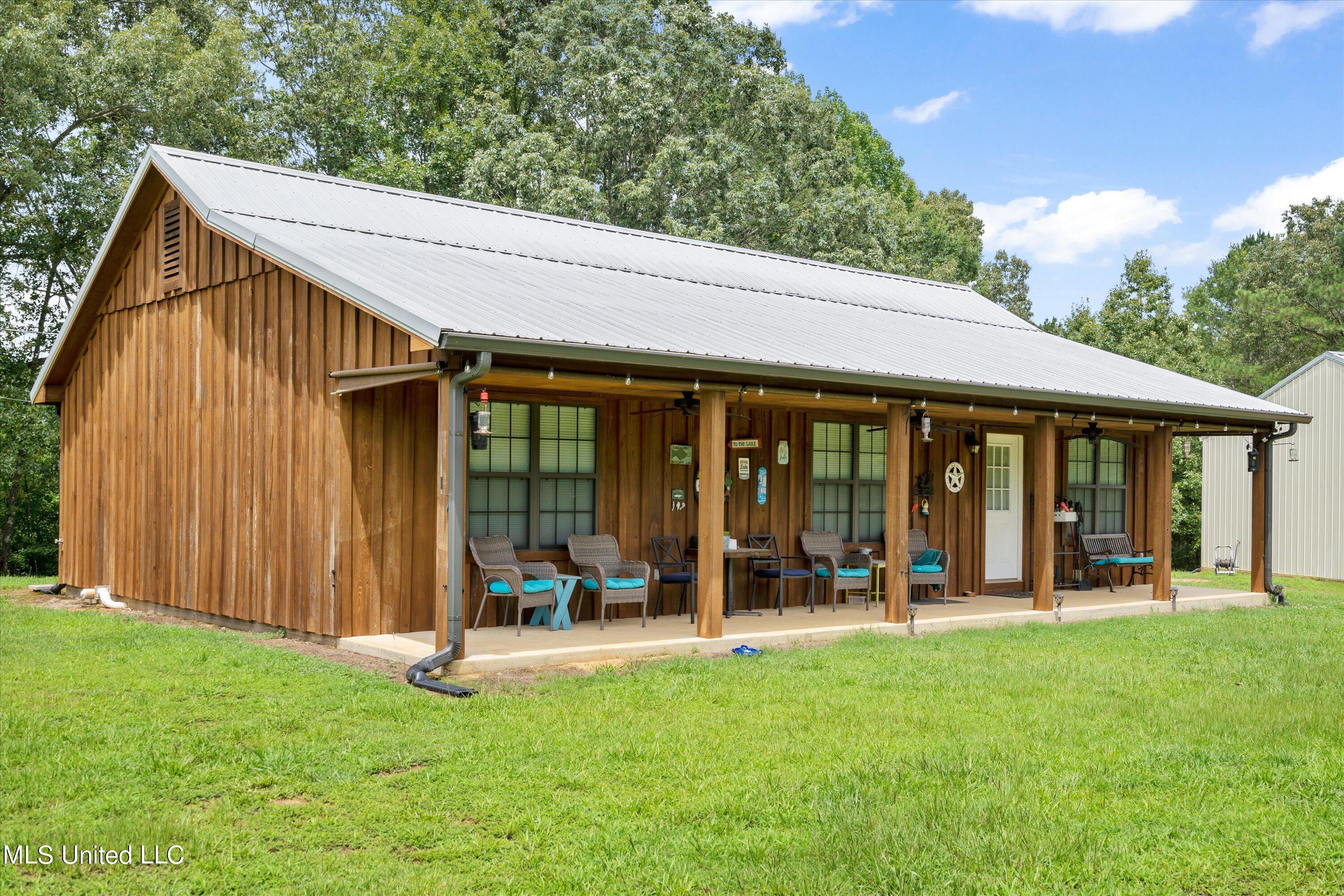 661 Upton Road Pope, MS 38658 - Photo 1 of 25 02-Front Exterior