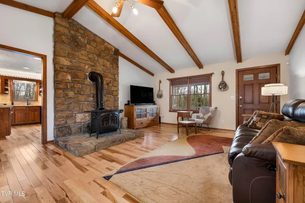 $649,900 | 244 Markland Hill Road, Roan Mountain, TN 37687