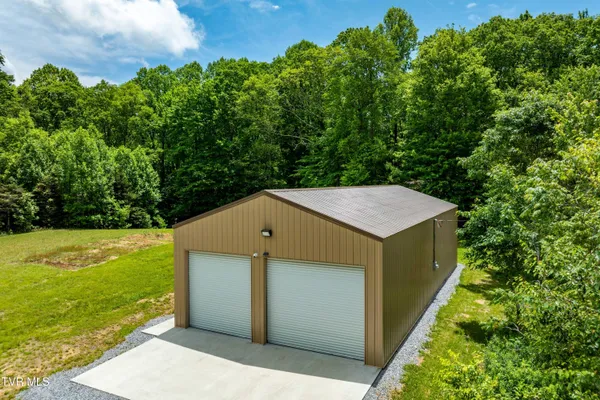 $649,900 | 244 Markland Hill Road, Roan Mountain, TN 37687