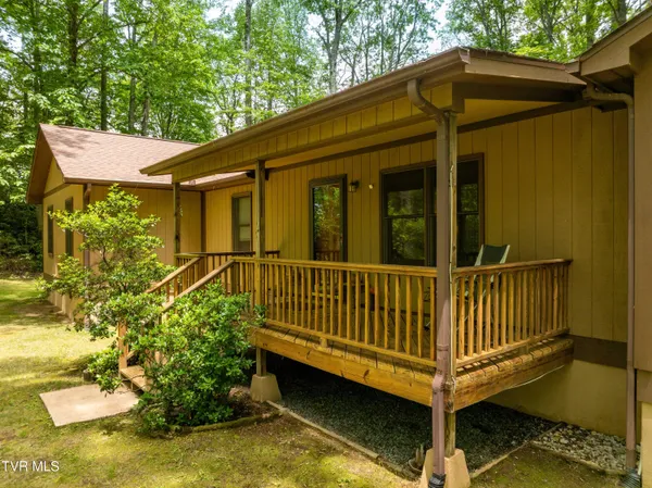 $649,900 | 244 Markland Hill Road, Roan Mountain, TN 37687