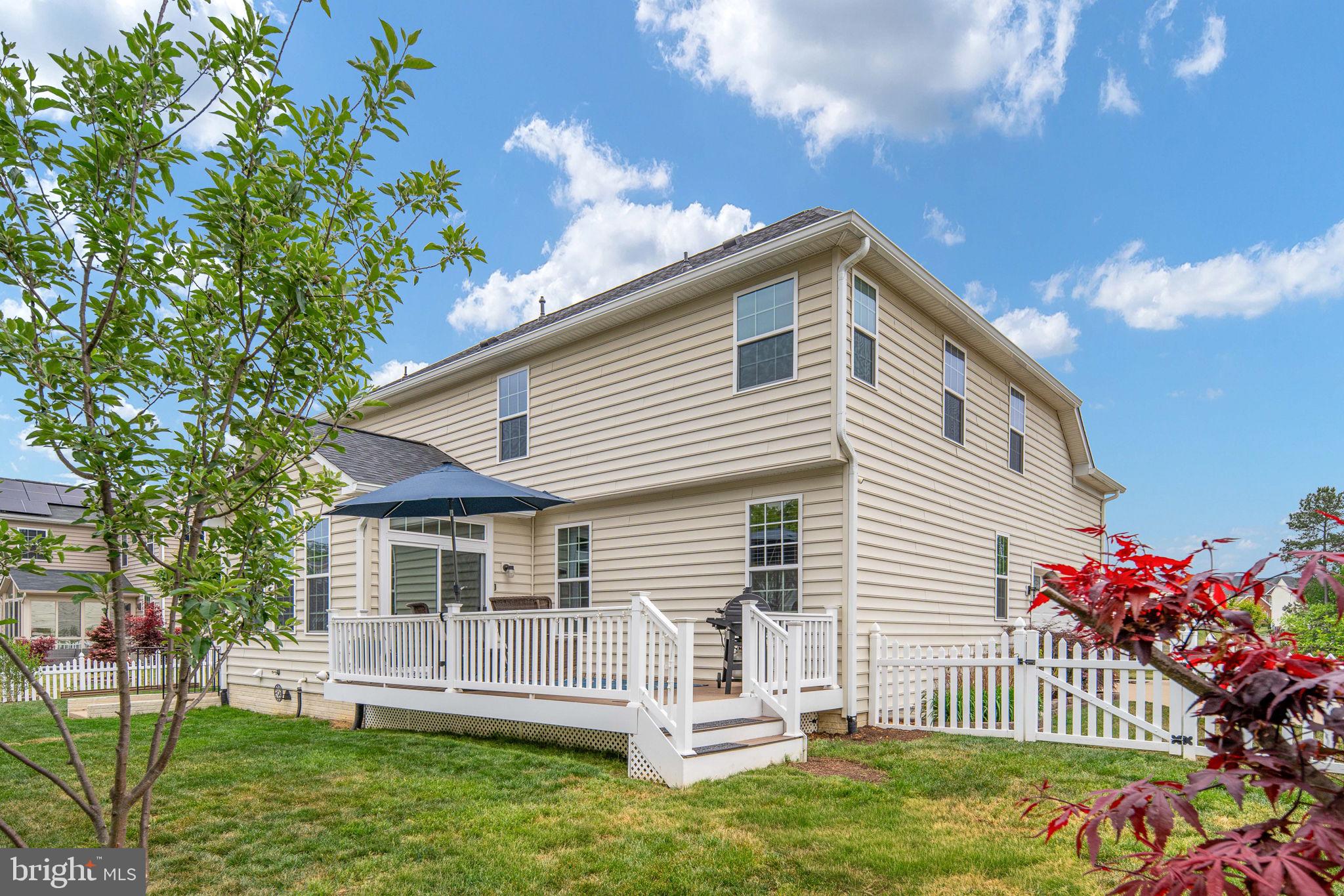 9417 Reservoir Road Fredericksburg, VA 22407 - Photo 68 of 80 Charming home with inviting deck.