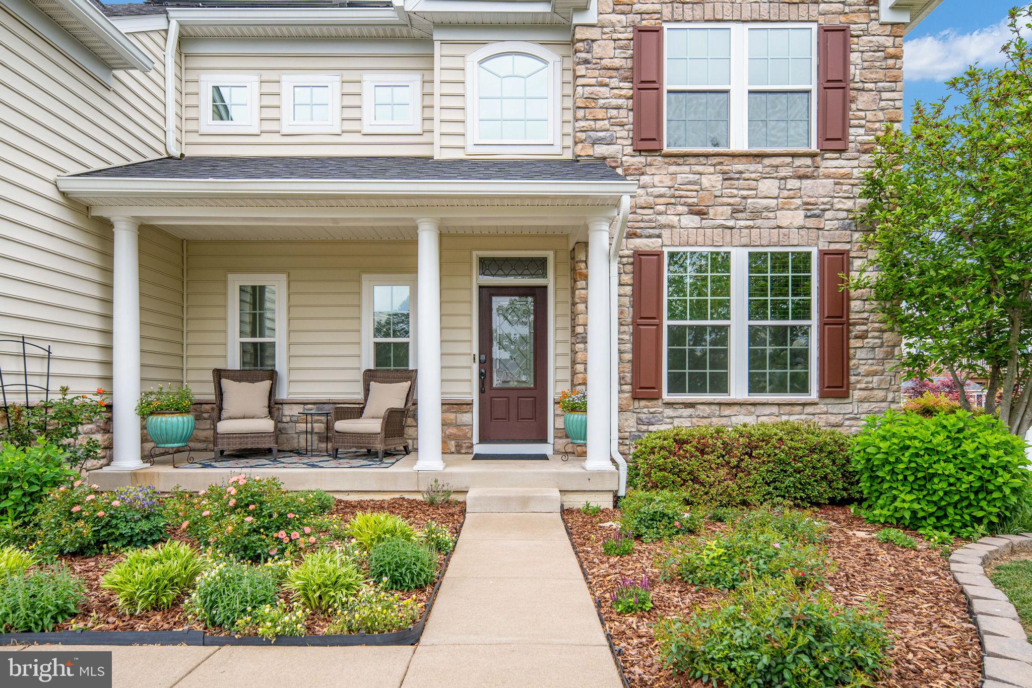 9417 Reservoir Road Fredericksburg, VA 22407 - Photo 7 of 80 Charming entryway with lush landscaping.