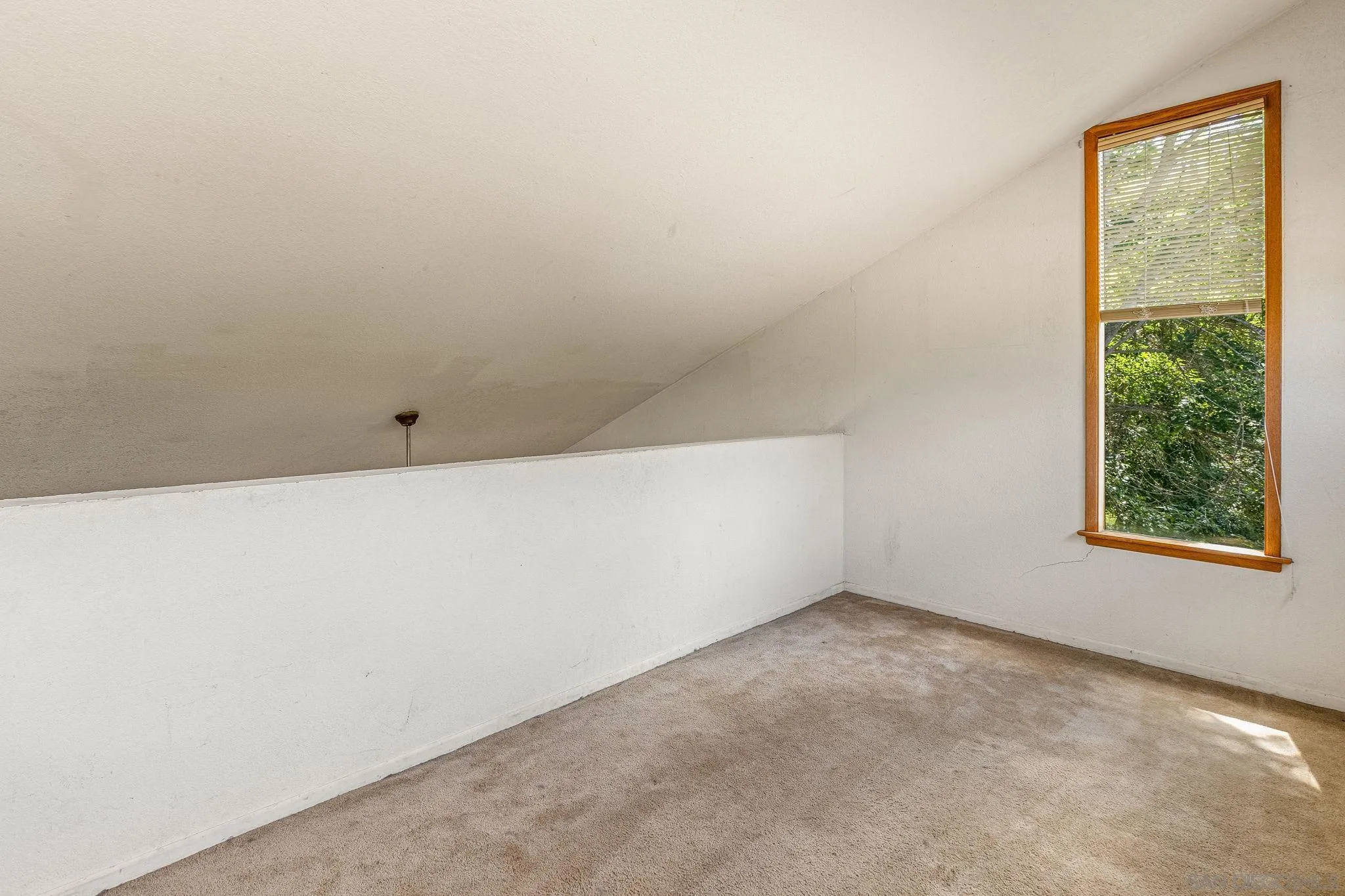 1590 Dorothea Avenue Fallbrook, CA 92028 - Photo 14 of 33 an empty room with a window
