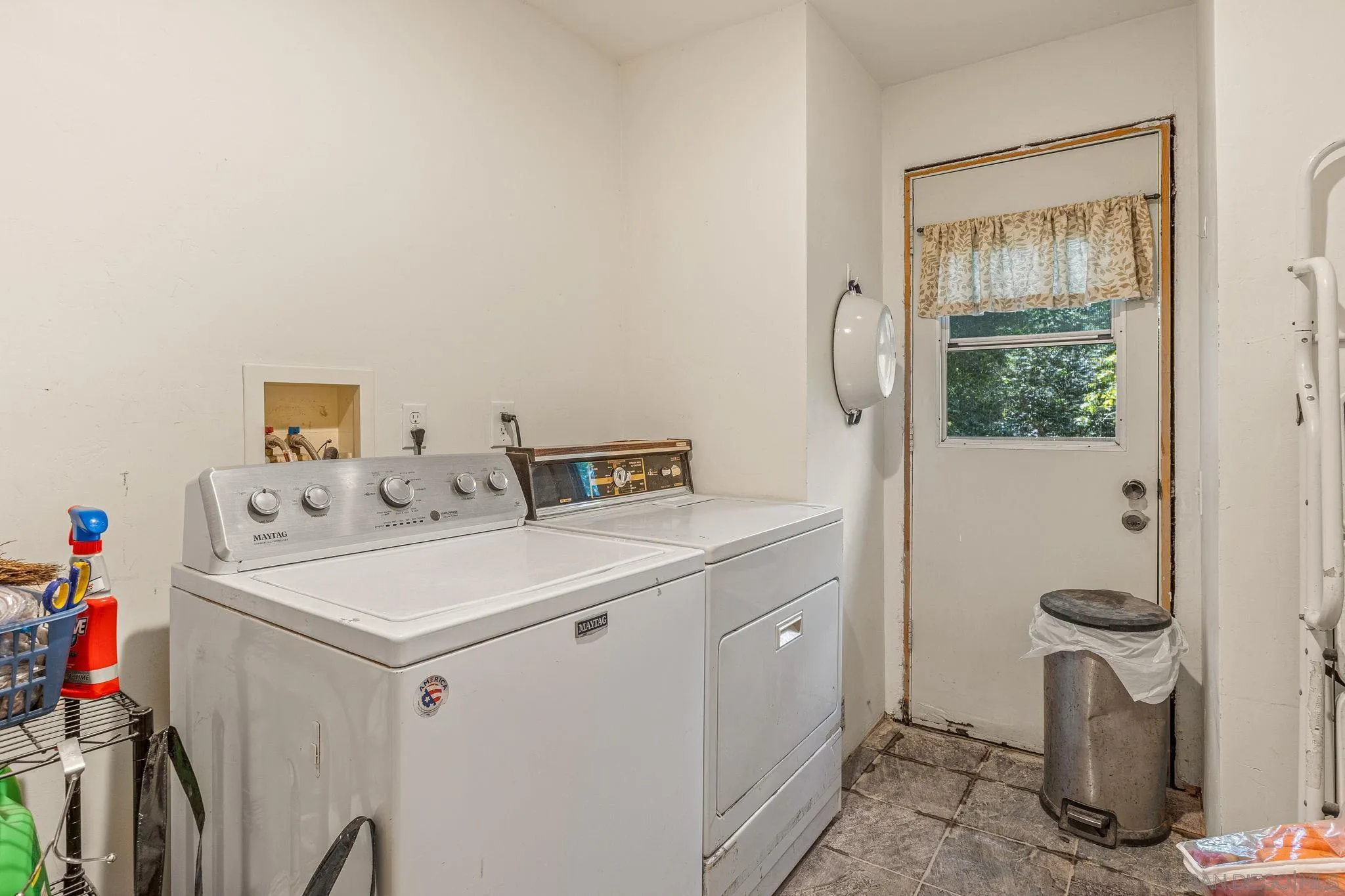1590 Dorothea Avenue Fallbrook, CA 92028 - Photo 22 of 33 a utility room with dryer and washer