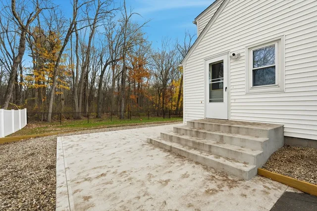 $345,000 | 180 Wolcott Avenue, West Springfield, MA 01089