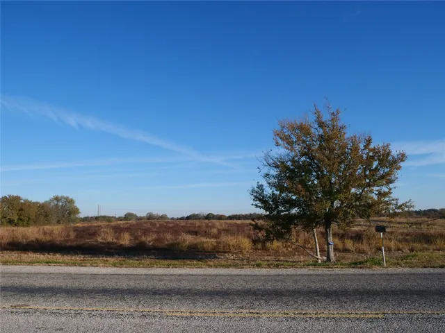a view of mountain view with sky view