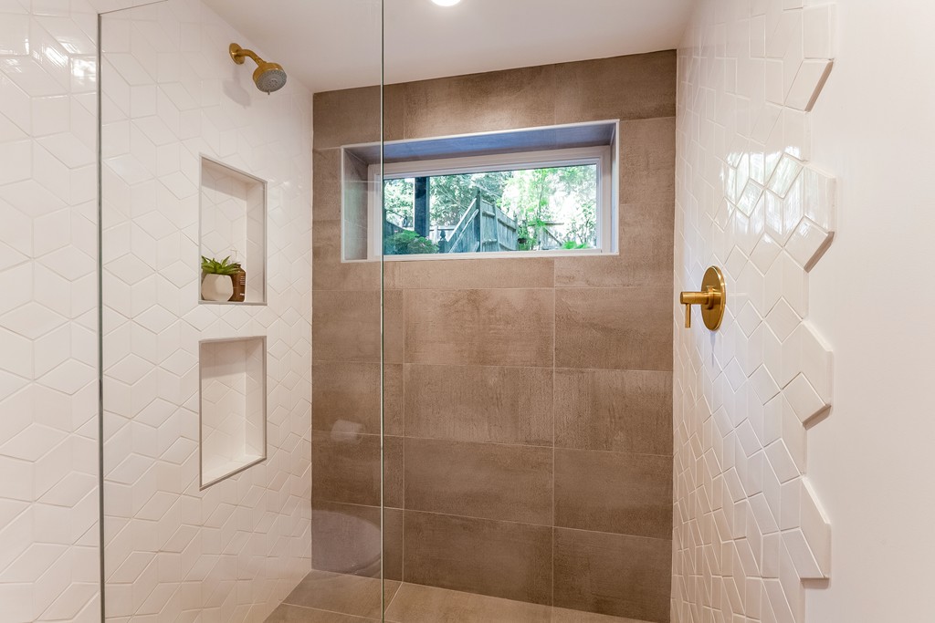 33 Worcester Street, Unit 1 Boston, MA 02118 - Photo 11 of 23 a bathroom with a shower