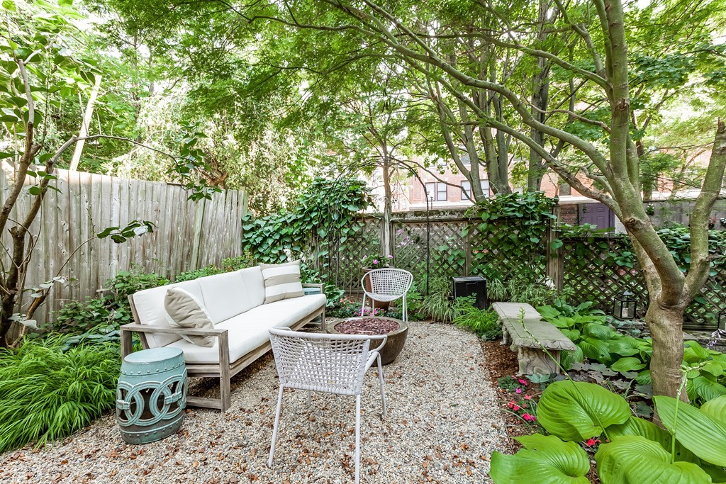 33 Worcester Street, Unit 1 Boston, MA 02118 - Photo 21 of 23 a view of a chairs and table in backyard
