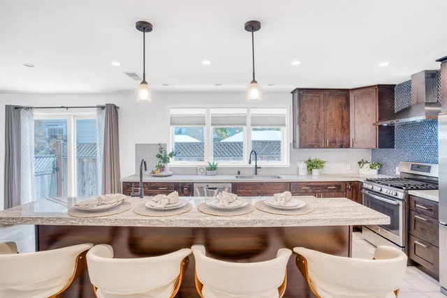 $1,049,999 | 337 Farrelly Drive, San Leandro, CA 94577