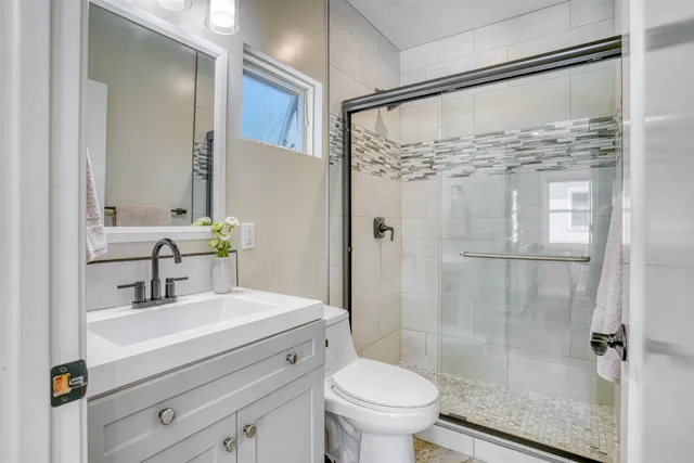 $1,049,999 | 337 Farrelly Drive, San Leandro, CA 94577