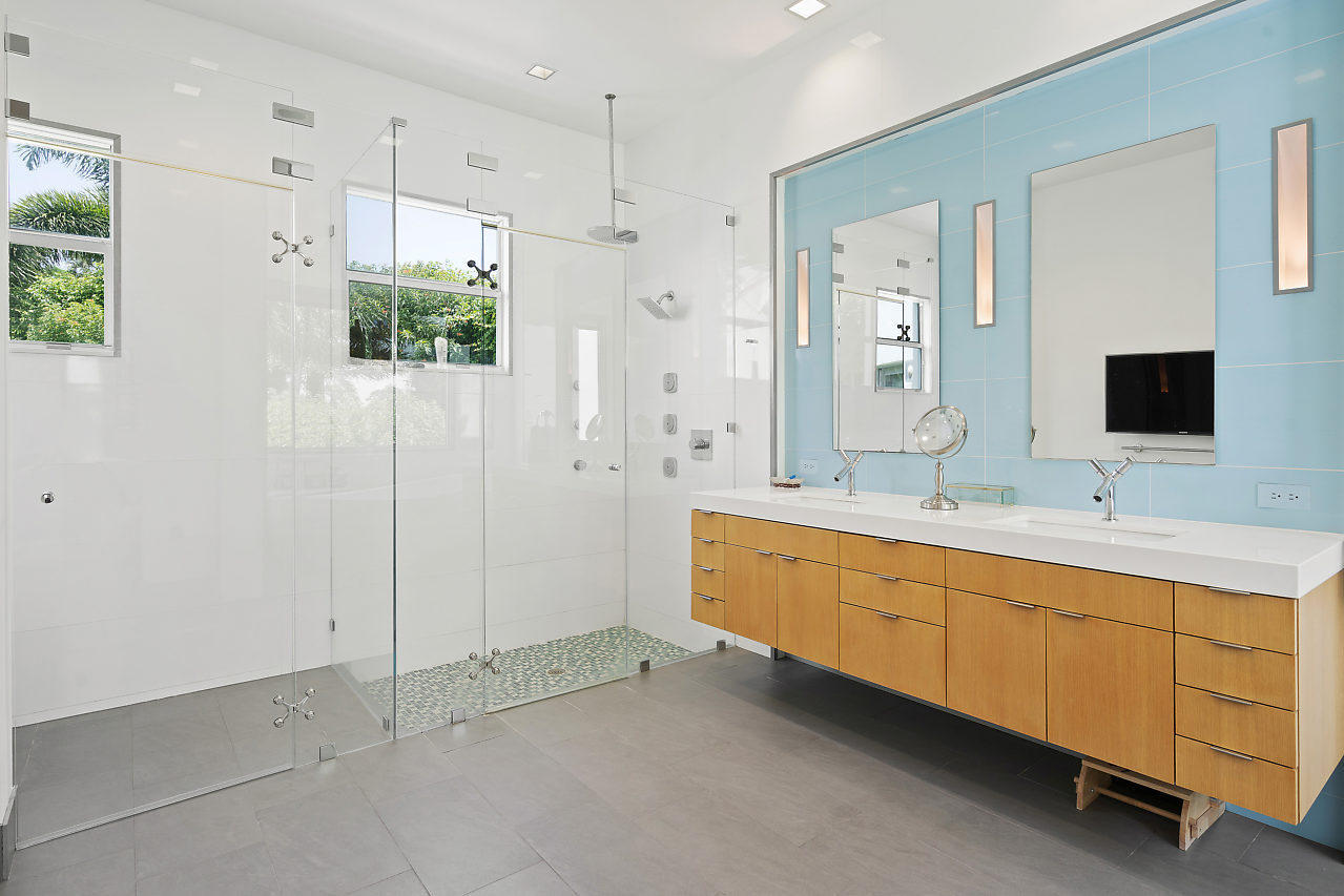 20937 Pacifico Terrace Boca Raton, FL 33433 - Photo 16 of 41 Master Bath