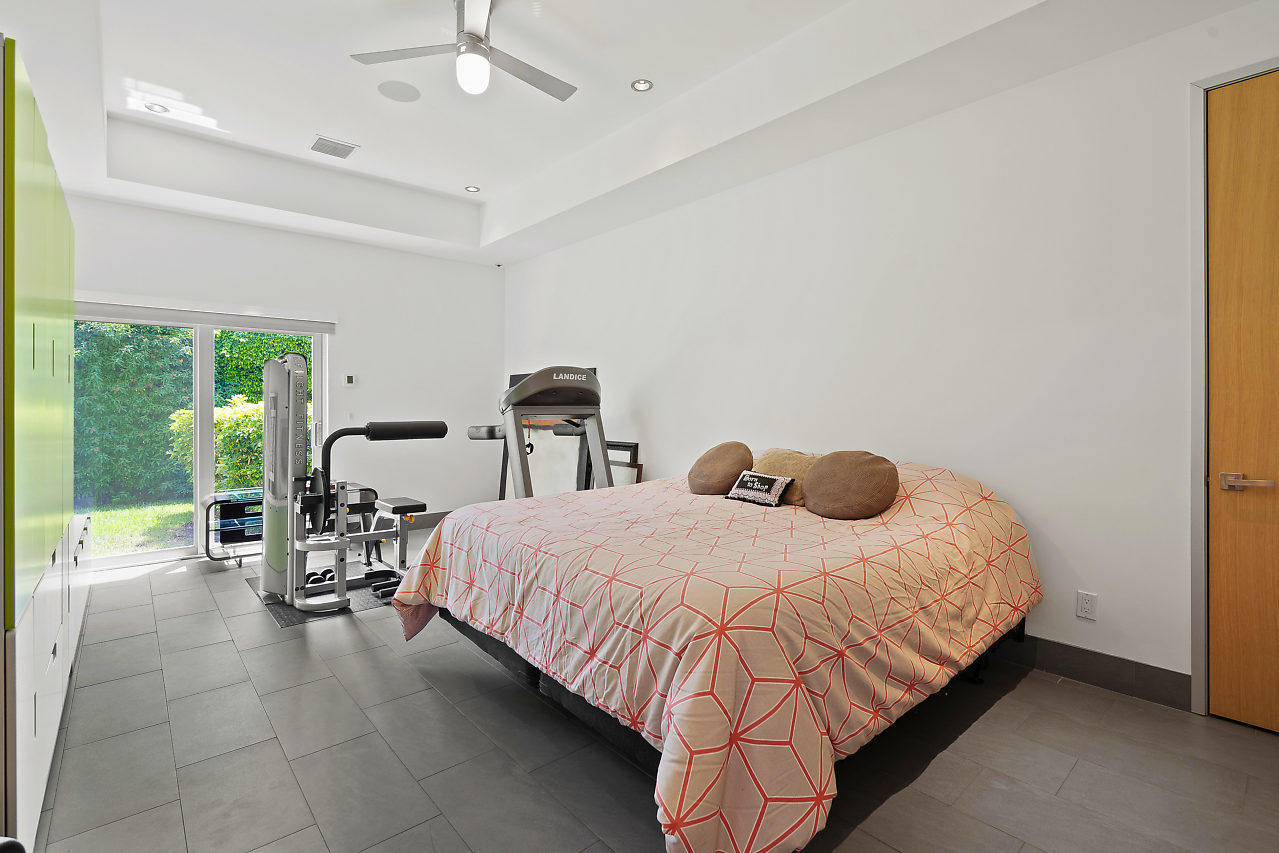 20937 Pacifico Terrace Boca Raton, FL 33433 - Photo 17 of 41 Guest Room