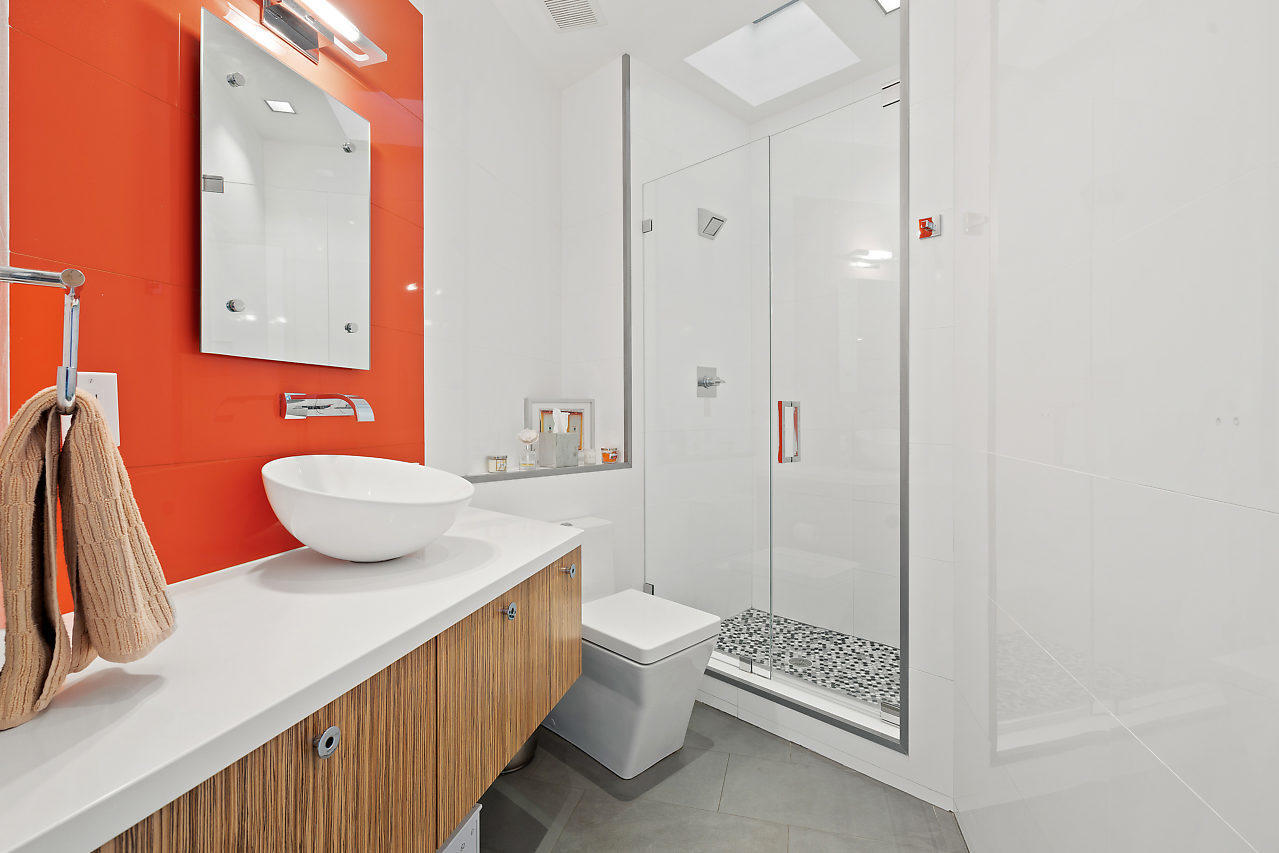 20937 Pacifico Terrace Boca Raton, FL 33433 - Photo 23 of 41 Guest Bath